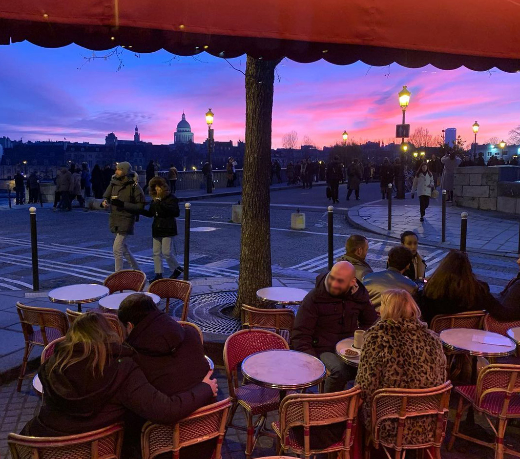 Vue vers le Panthéon depuis la terrasse